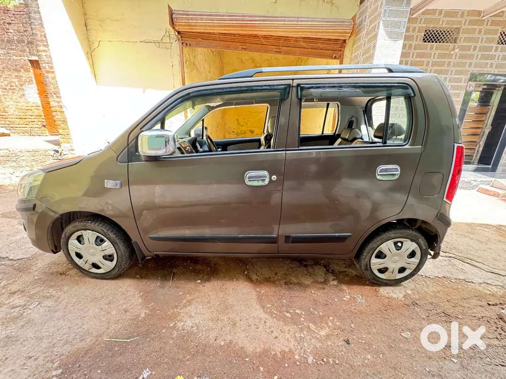 Maruti Suzuki Wagon R Vxi (october 2016) Petrol Good Condition