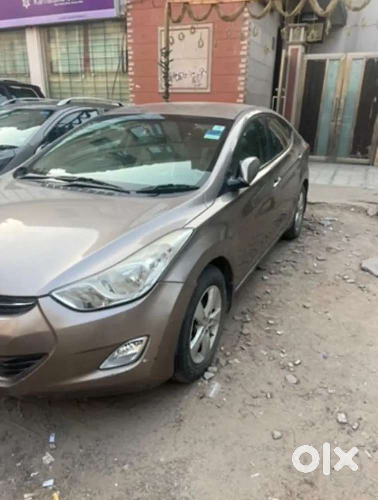 Hyundai Elantra 2013 Petrol Well Maintained