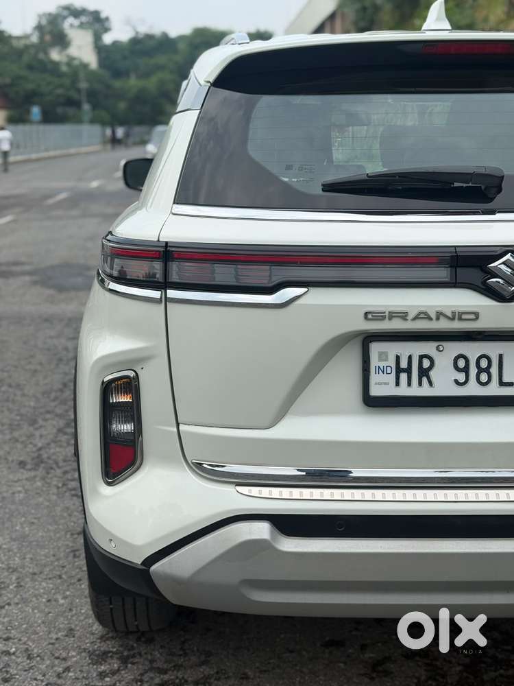 Maruti Suzuki Grand Vitara 1.5 Zeta Smart Hybrid At, 2023, Petrol