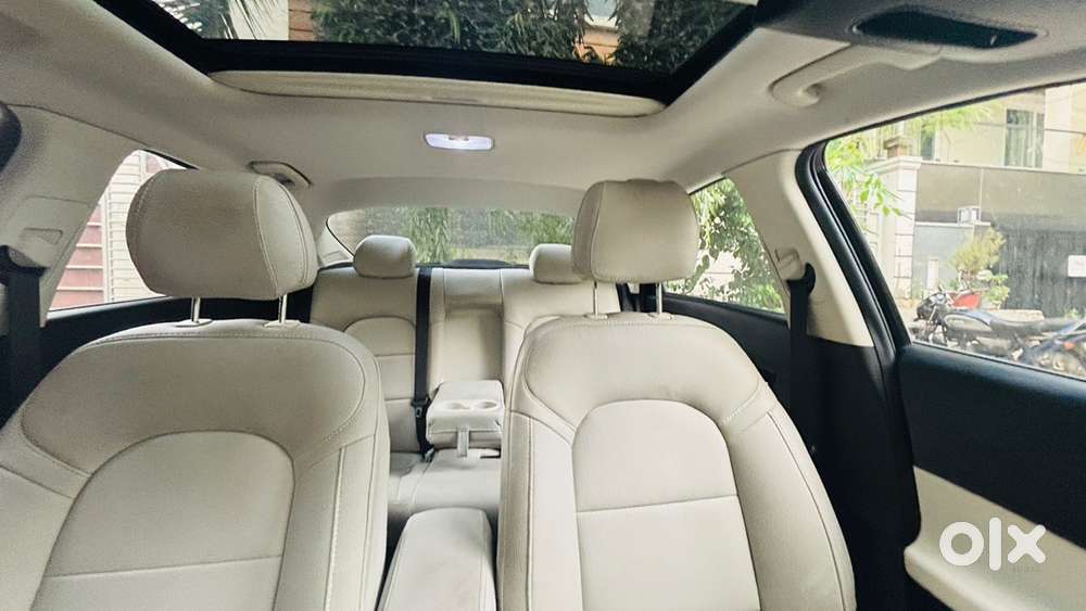 Hyundai New Verna Dec 2023 Black Petrol