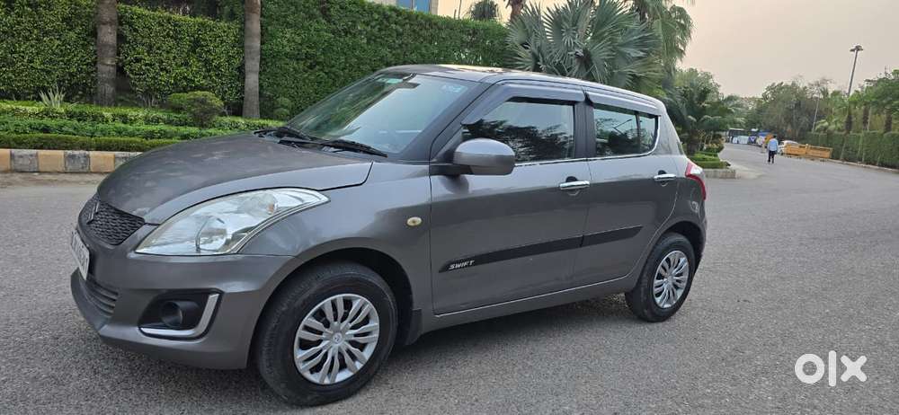 Maruti Suzuki Swift Lxi Optional-o, 2017, Petrol
