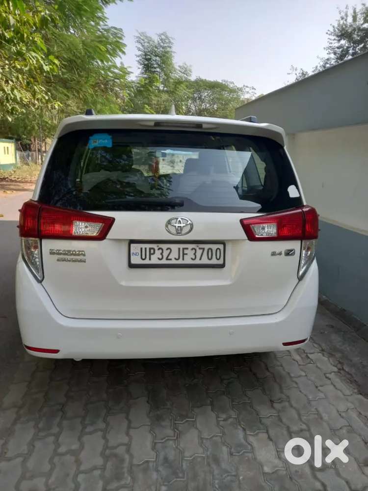 Toyota Innova Crysta 2018