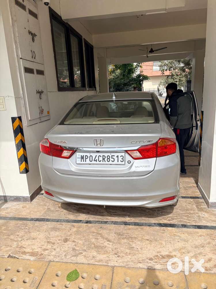 Honda City I-vtec V, 2017, Petrol