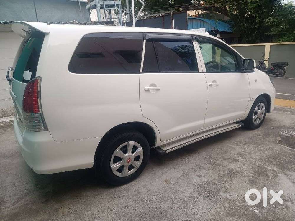 Toyota Innova 2.5 G (diesel) 7 Seater Bs Iv, 2010, Diesel