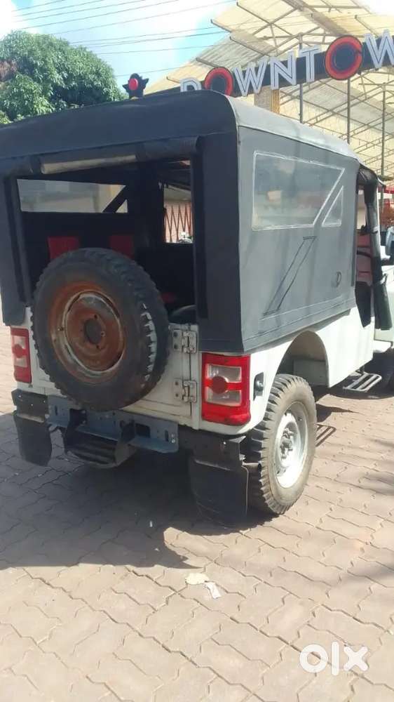 Mahindra Jeep 2001