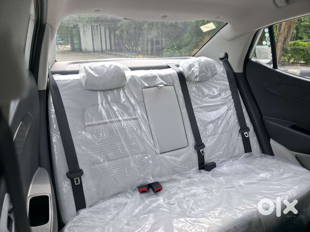 Hyundai Aura 1.2 Sx Cng, 2024, Cng & Hybrids