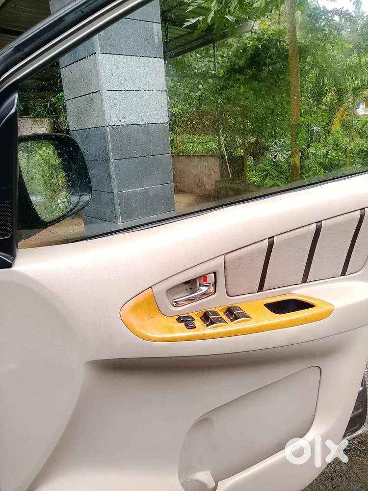 Toyota Innova 2.5 Vx 2010