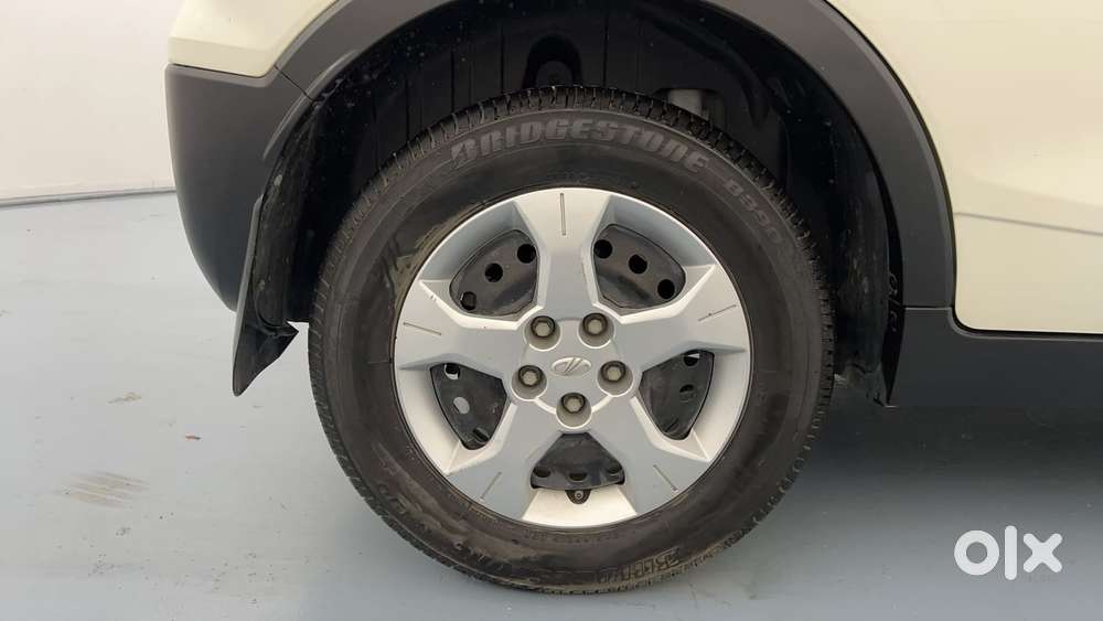 Mahindra Xuv300 W6, 2023, Petrol