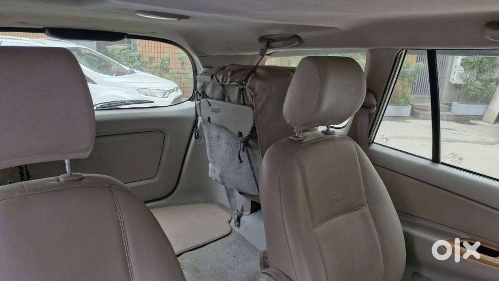 Toyota Innova 2.5 V 7 Str, 2009, Diesel