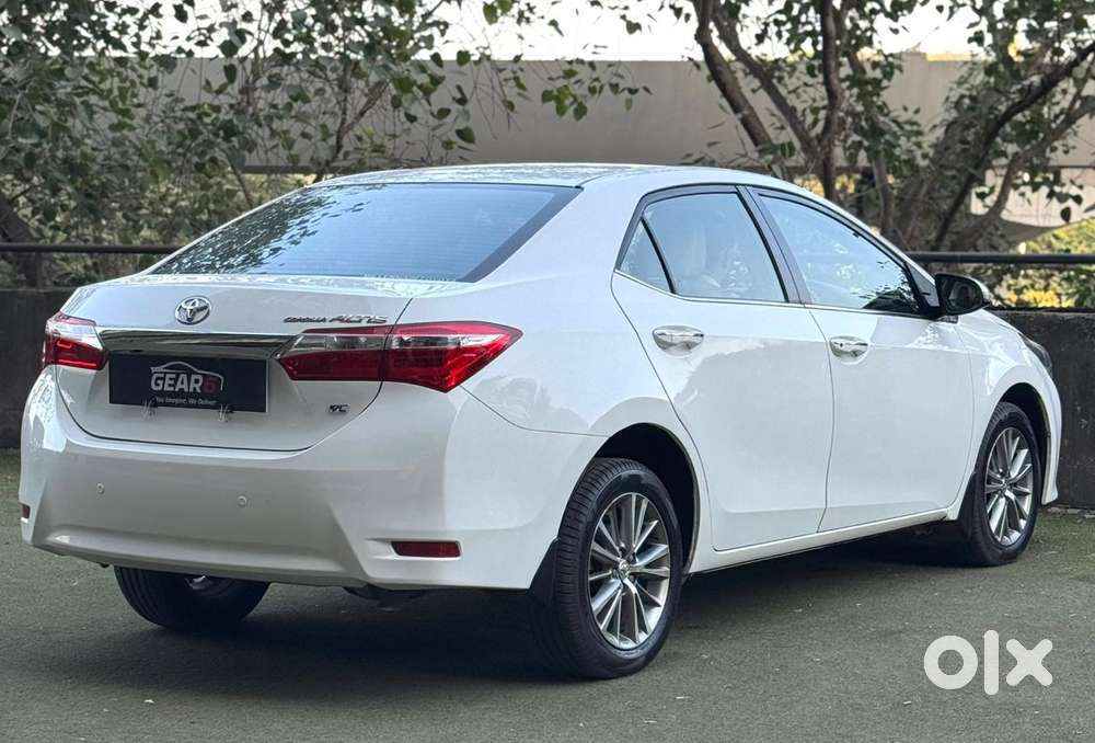 Toyota Corolla Altis 2013-2017 Vl At, 2016, Petrol