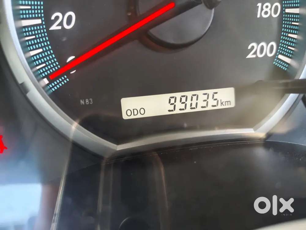 Toyota Innova 2014 Diesel 98000 Km Driven