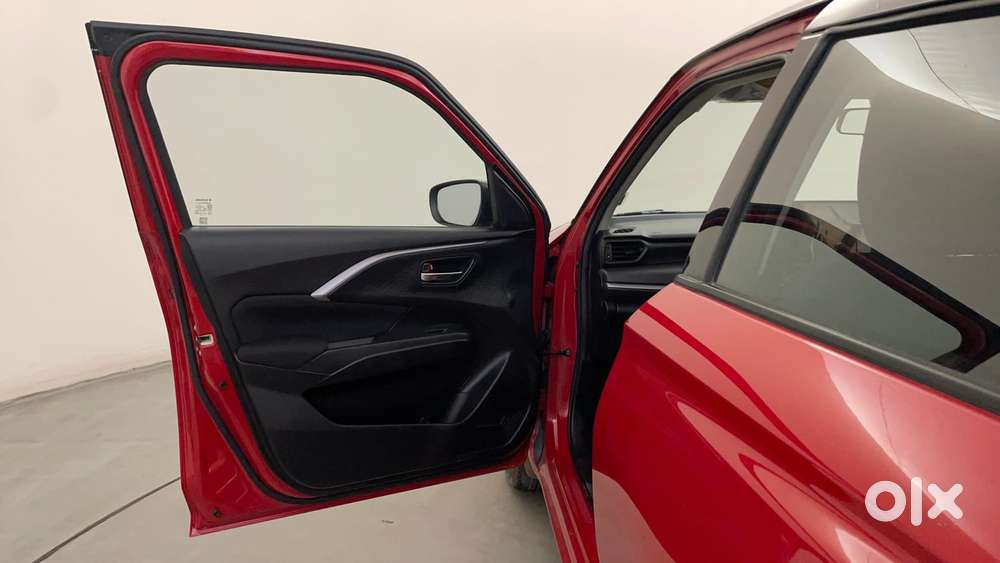 Maruti Suzuki Swift Zxi Plus Amt Dual Tone, 2025, Petrol