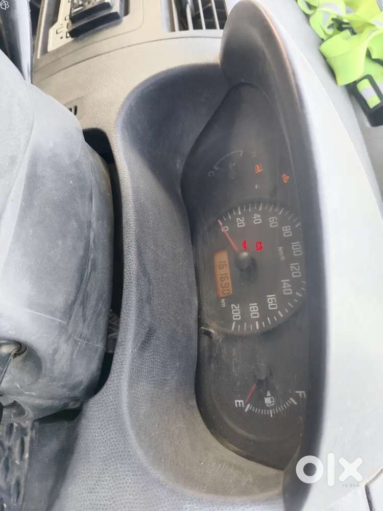 Maruti Suzuki Swift Dzire 2015