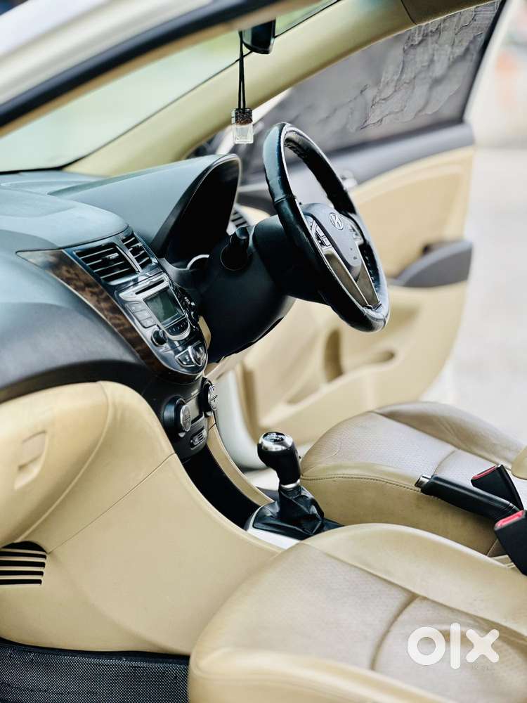 Hyundai Verna Vtvt 1.6 Sx, 2013, Petrol