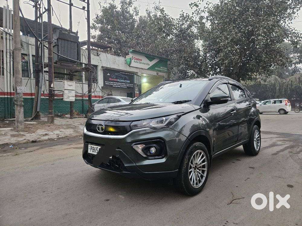 Tata Nexon 1.5 Revotorq Xm (s), 2020, Diesel