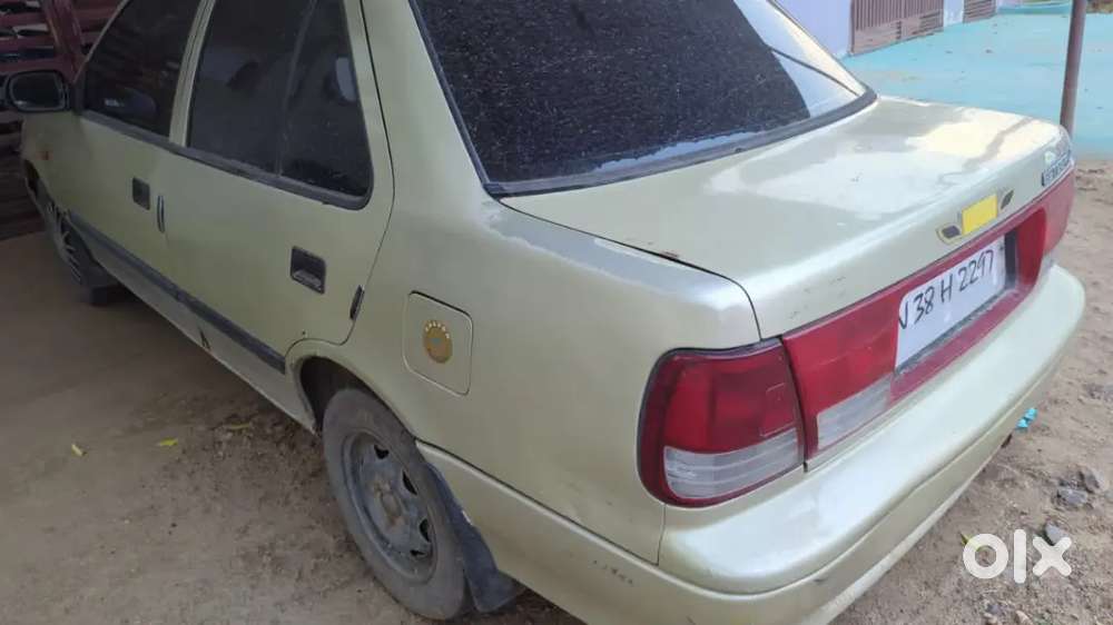 Maruti Suzuki Esteem Lpg 1999