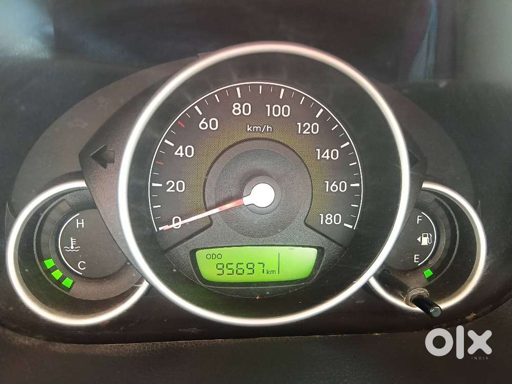 Hyundai Eon Magna Petrol 2012