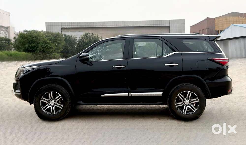 Toyota Fortuner [2021-ongoing] 2.7 2wd Petrol At, 2024, Petrol