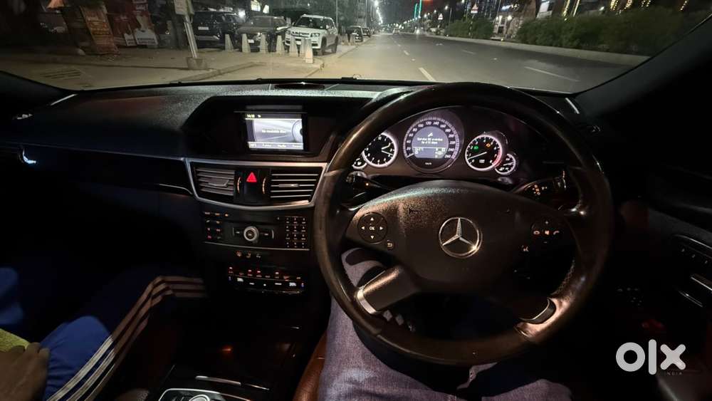 Mercedes-benz E-class Petrol 2011