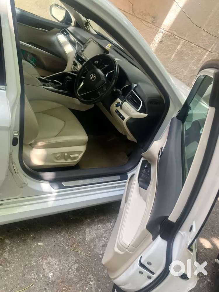 Toyota Camry Hybrid, 2024, Petrol