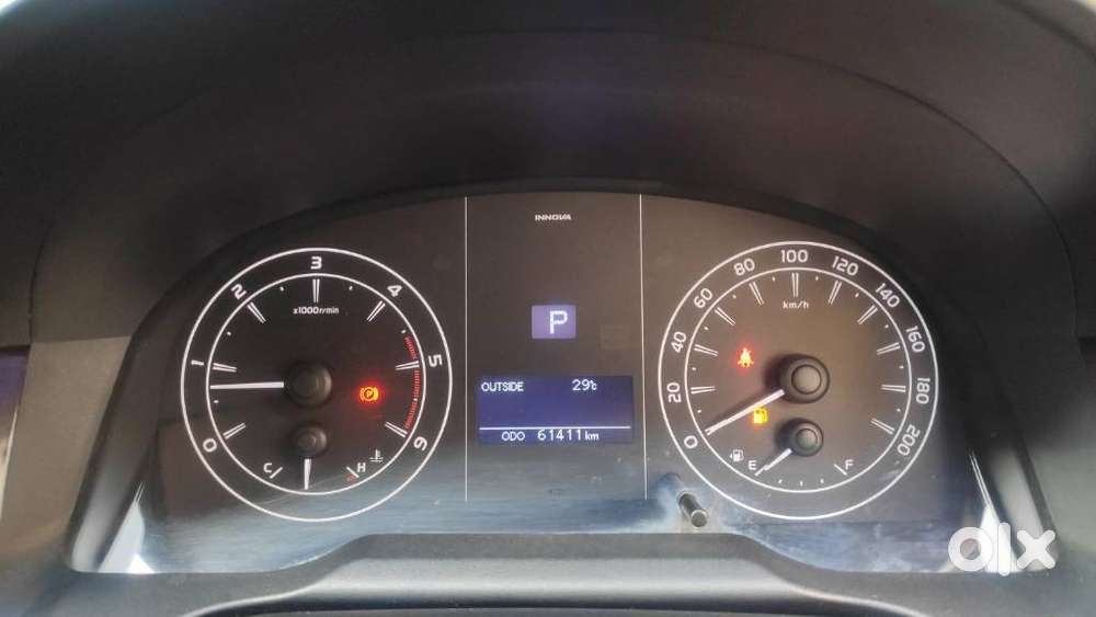 Toyota Innova Crysta [2020-ongoing] 2.4 Gx At 8 Str, 2021, Diesel