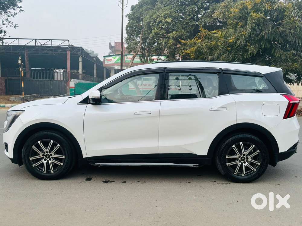 Mahindra Xuv700 Ax7l 6 Str At, 2023, Diesel