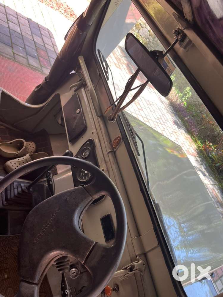 Mahindra Jeep 2004 Diesel Well Maintained