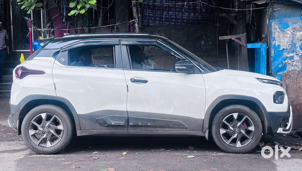 Tata Punch Pure  6050 Km  Top Upgrade