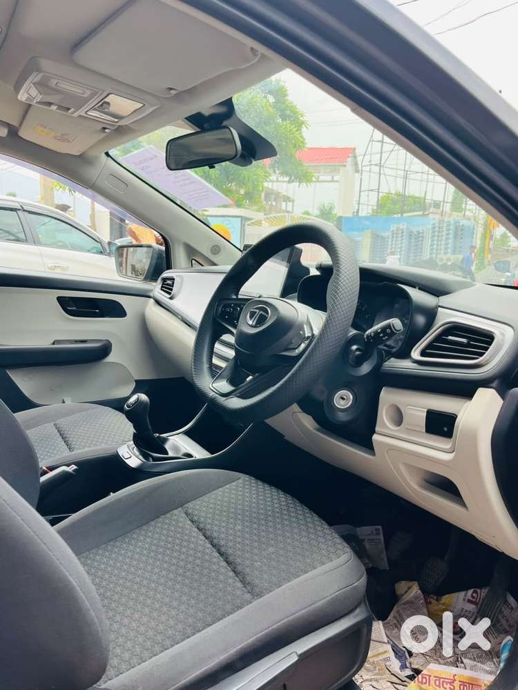 Tata Altroz 1.2 Xt, 2024, Petrol