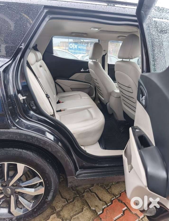 Mahindra Xuv300 W8 Option Diesel, 2021, Diesel