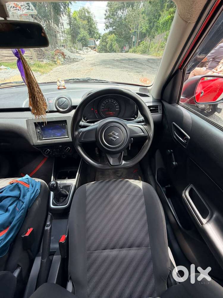 Maruti Suzuki Swift 1.2 Lxi (o), 2022, Petrol