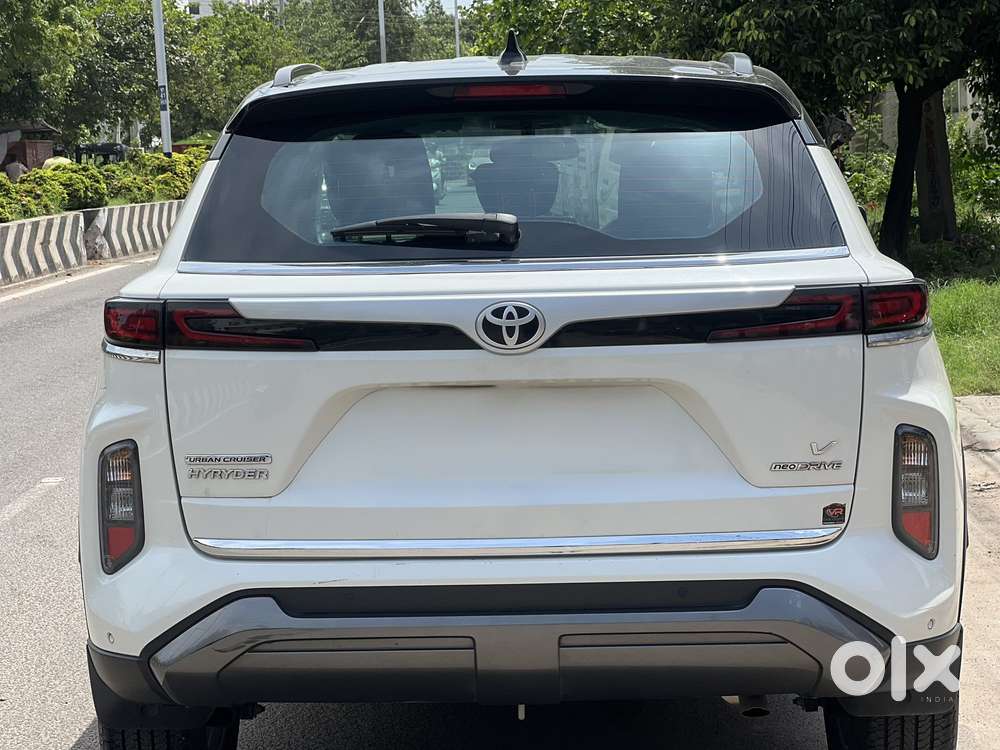 Toyota Urban Cruiser Hyryder 1.5 V Neo Drive At, 2022, Petrol
