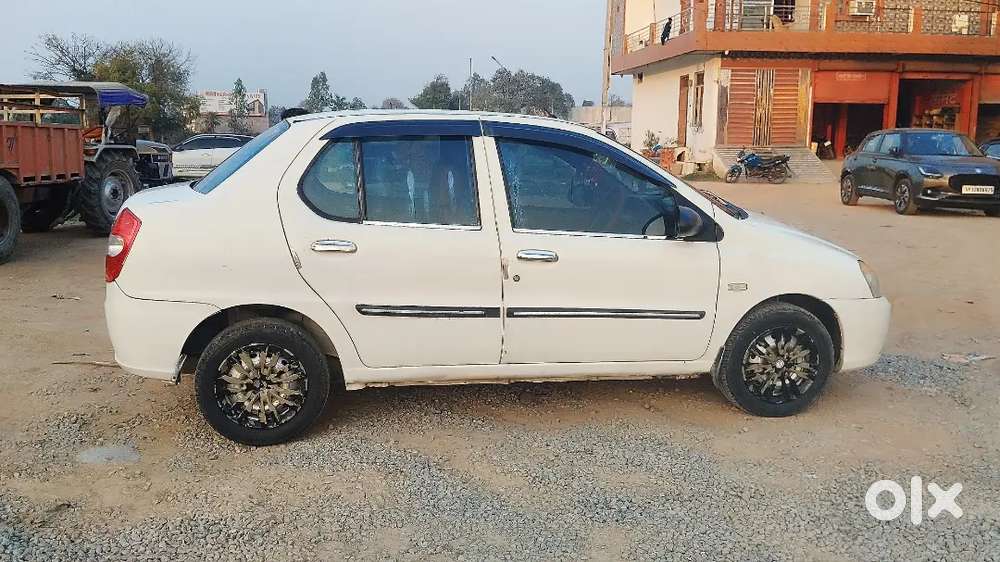 Tata Indigo Ecs 2013 Diesel 102000 Km Driven