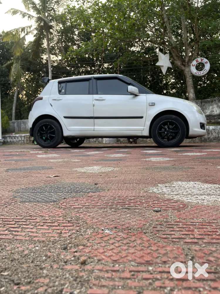 Maruti Suzuki Swift 2010