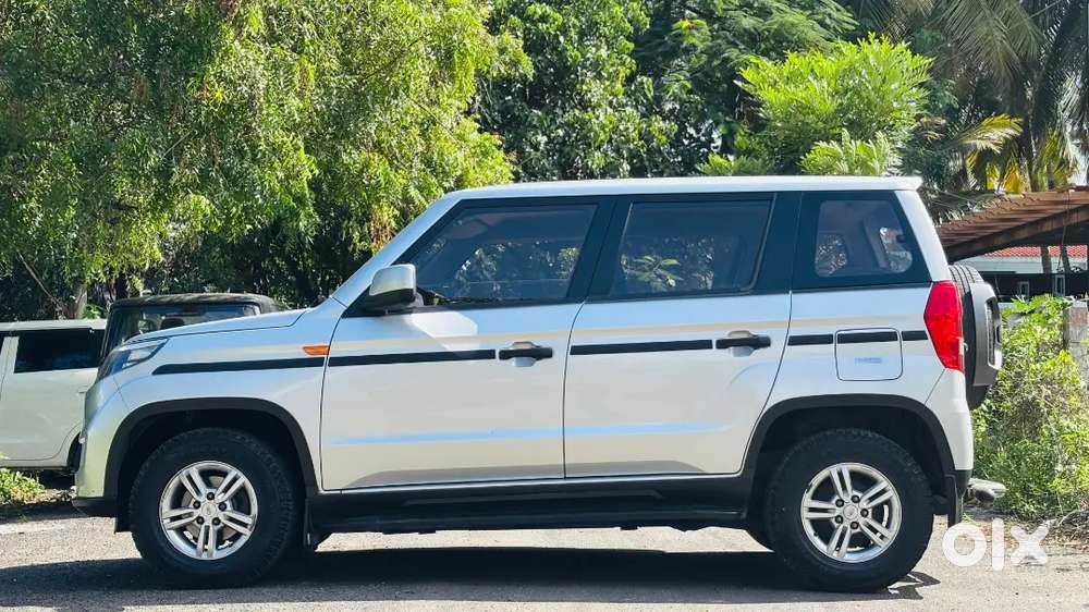 Mahindra Neo