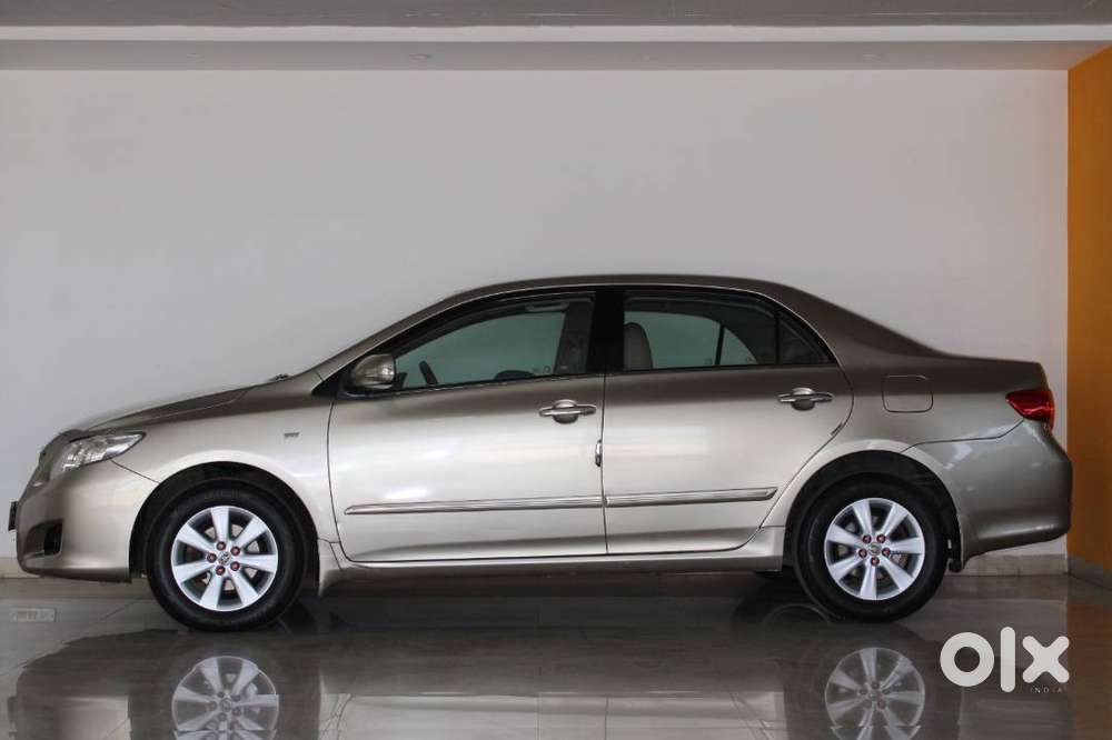 Toyota Corolla Altis - 2011 Model