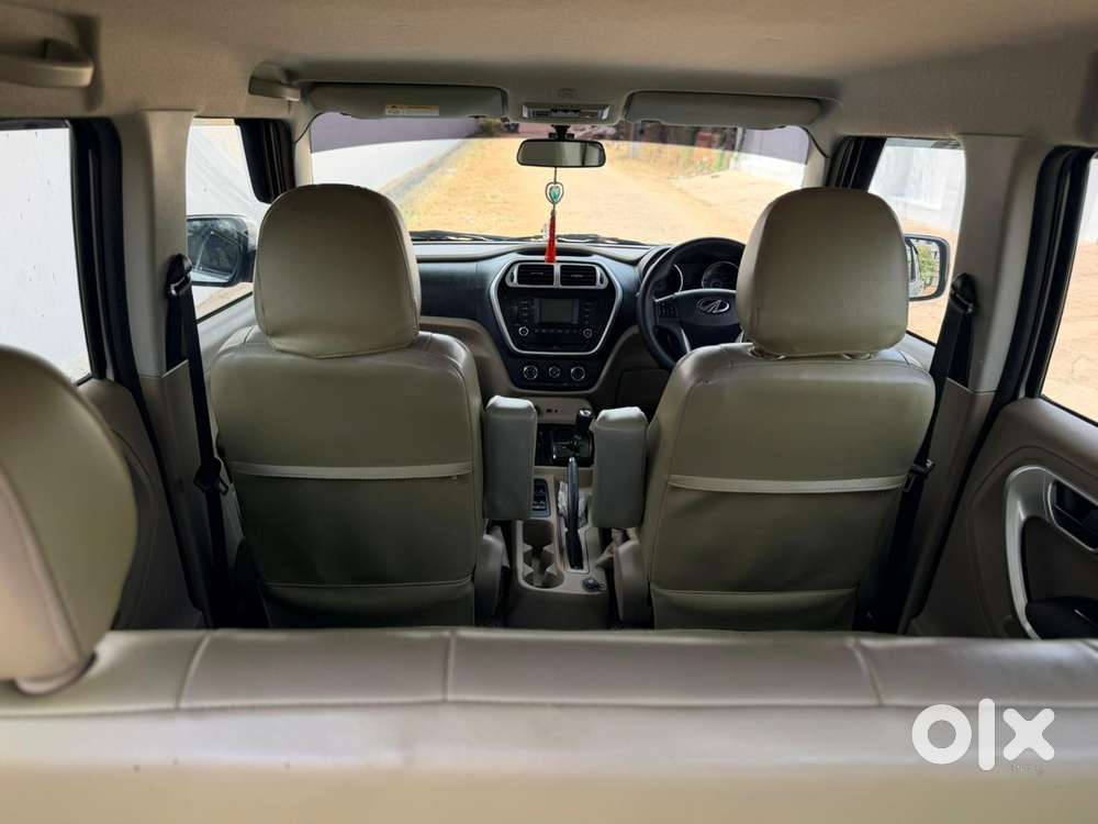 Mahindra Tuv 300 T8 Amt (automatic), 2017, Diesel