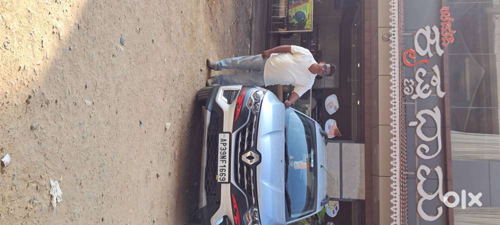 Renault Triber Rxz 2022 Petrol