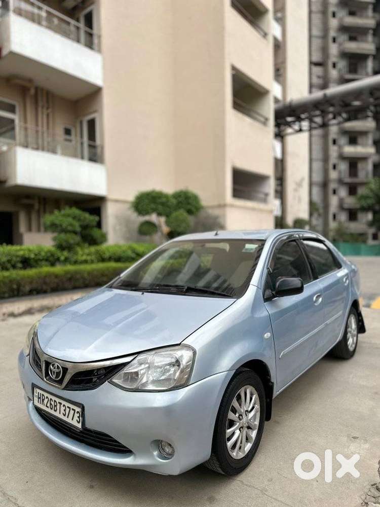 Toyota Etios V, 2012, Petrol