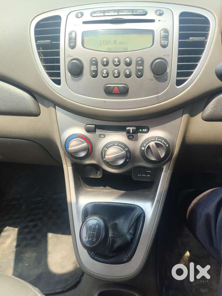 Hyundai I10 Sportz, 2016, Petrol