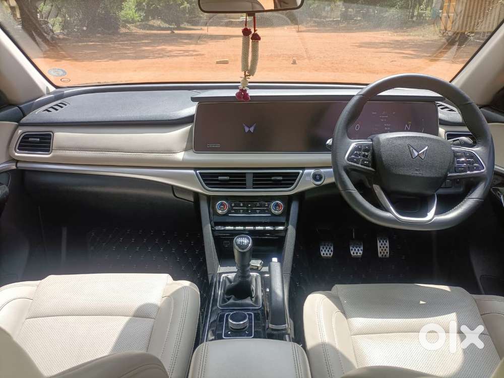 Mahindra Xuv700 2.2 Ax 7 Diesel Mt Str, 2022, Diesel