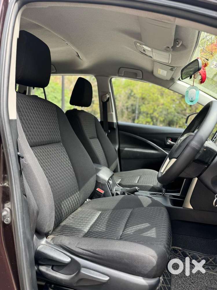 Toyota Innova Crysta [2020-ongoing] 2.4 Gx At 7 Str, 2017, Diesel