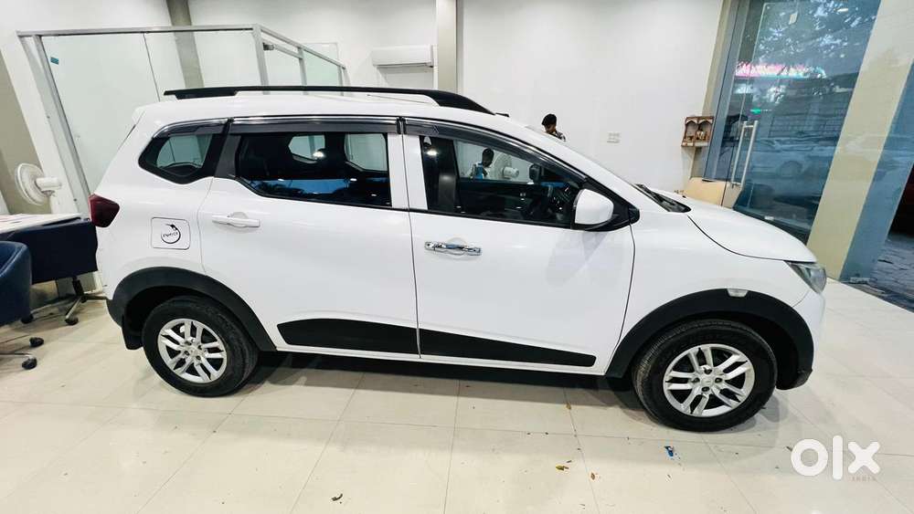 Renault Triber, 2020, Petrol