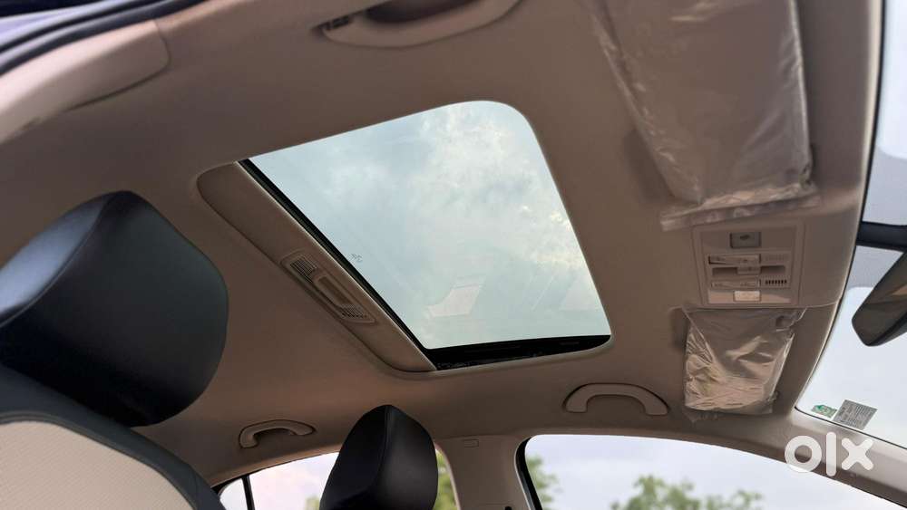 Skoda Slavia 1.0 Tsi Style At, 2023, Petrol