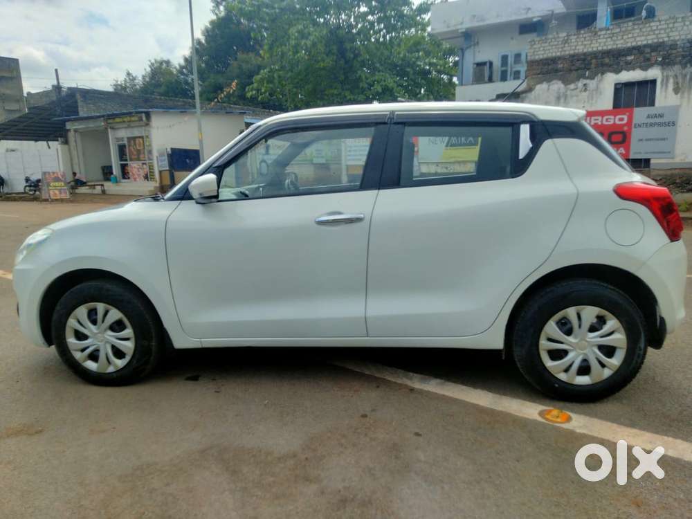 Maruti Suzuki Swift Vxi 1.2 Abs Bs-iv, 2018, Petrol