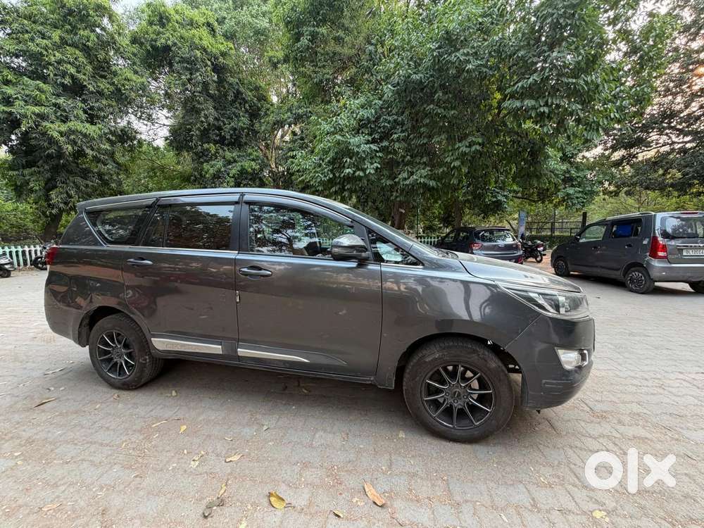 Toyota Innova Crysta 2.4 Gx Mt, 2018, Diesel