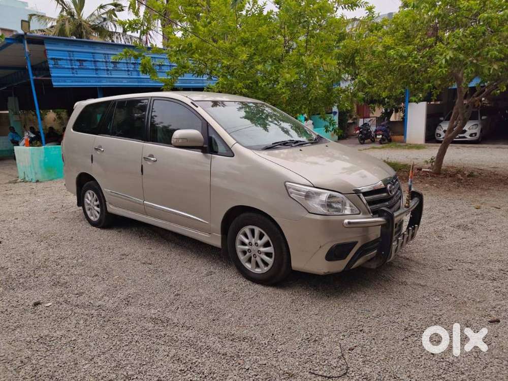 Toyota Innova 2.5 Ev (diesel) Ps 8 Seater Bs Iv, 2014, Diesel