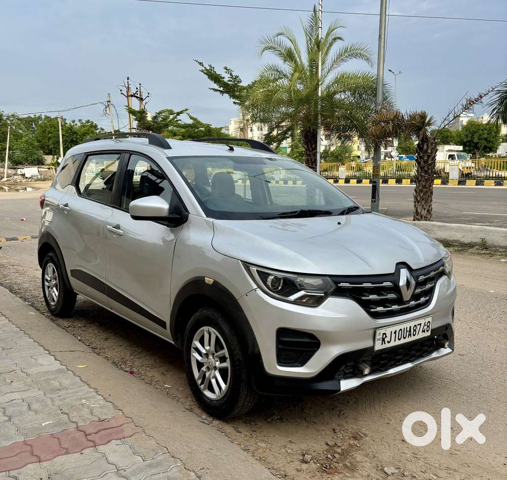 Renault Triber Rxt, 2022, Petrol