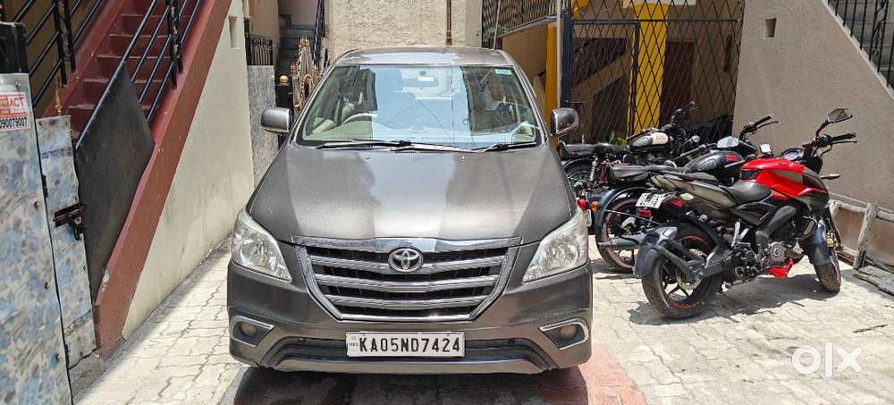 Well Maintained 2012 Innova 7 Seater