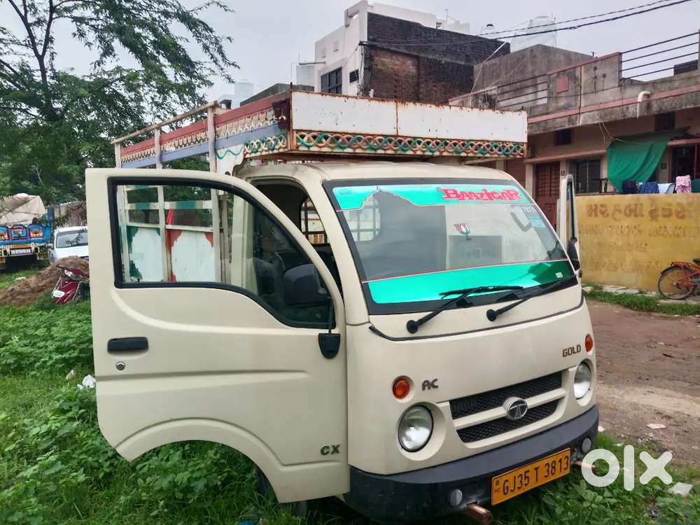 Tata Sumo Gold 2022
